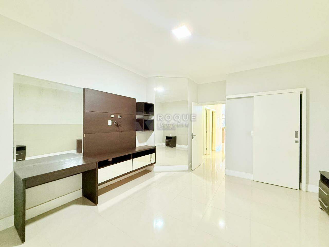 Casa Residencial para aluguel no bairro Residencial Palmeira Real: Dormitório 03 Suíte