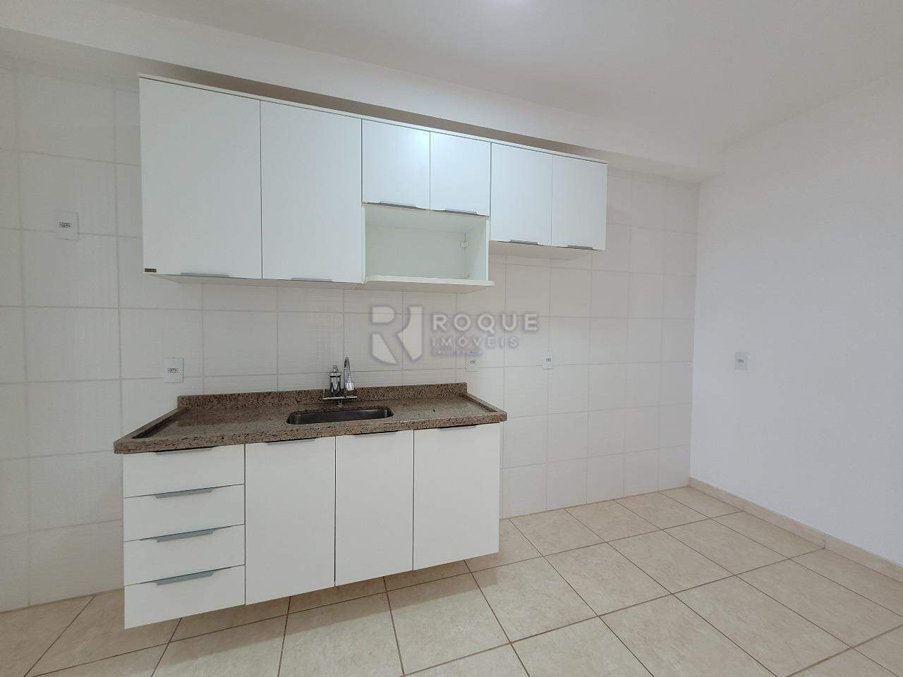 Apartamento para aluguel no bairro Chácaras Antonieta: COZINHA
