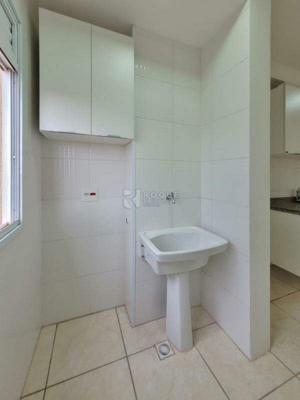 Apartamento para aluguel no bairro Chácaras Antonieta: LAVANDERIA