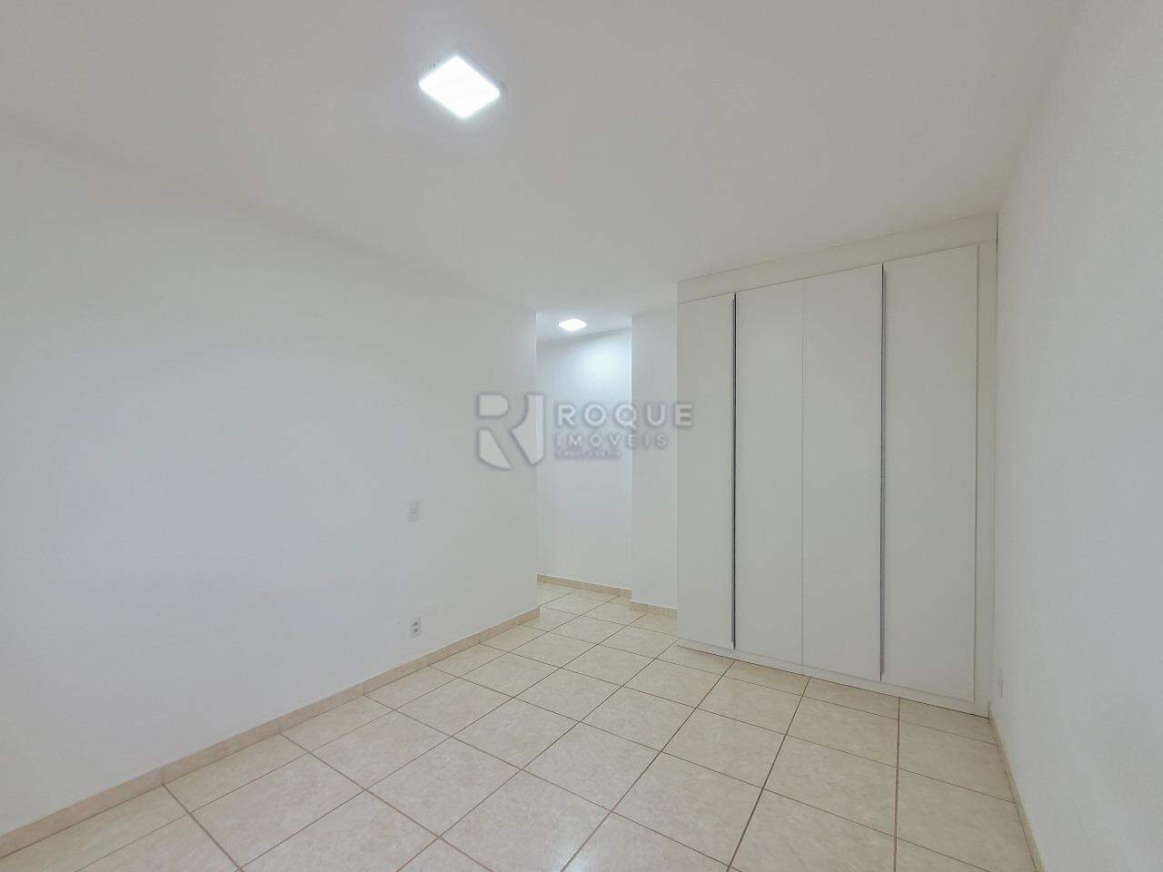 Apartamento para aluguel no bairro Chácaras Antonieta: DORMITÓRIO 2