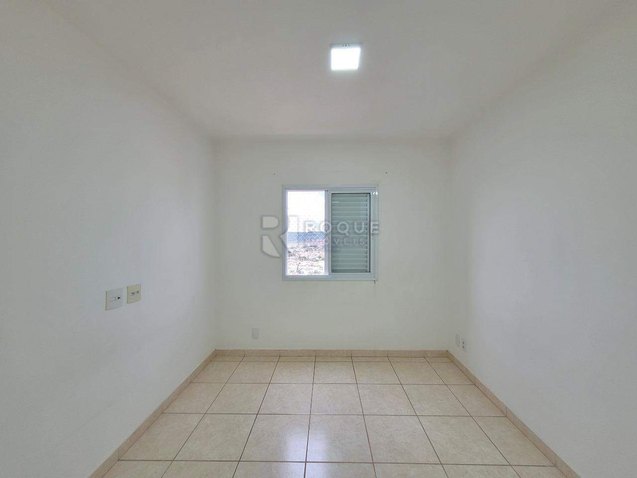 Apartamento para aluguel no bairro Chácaras Antonieta: DORMITÓRIO 2