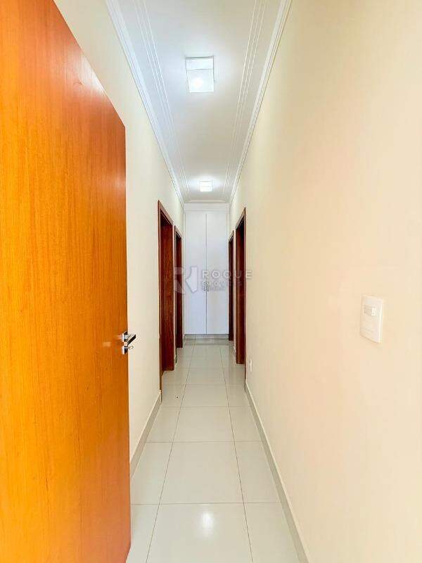 Casa em condomínio para aluguel no bairro Jardim Nossa Senhora do Amparo: Hall