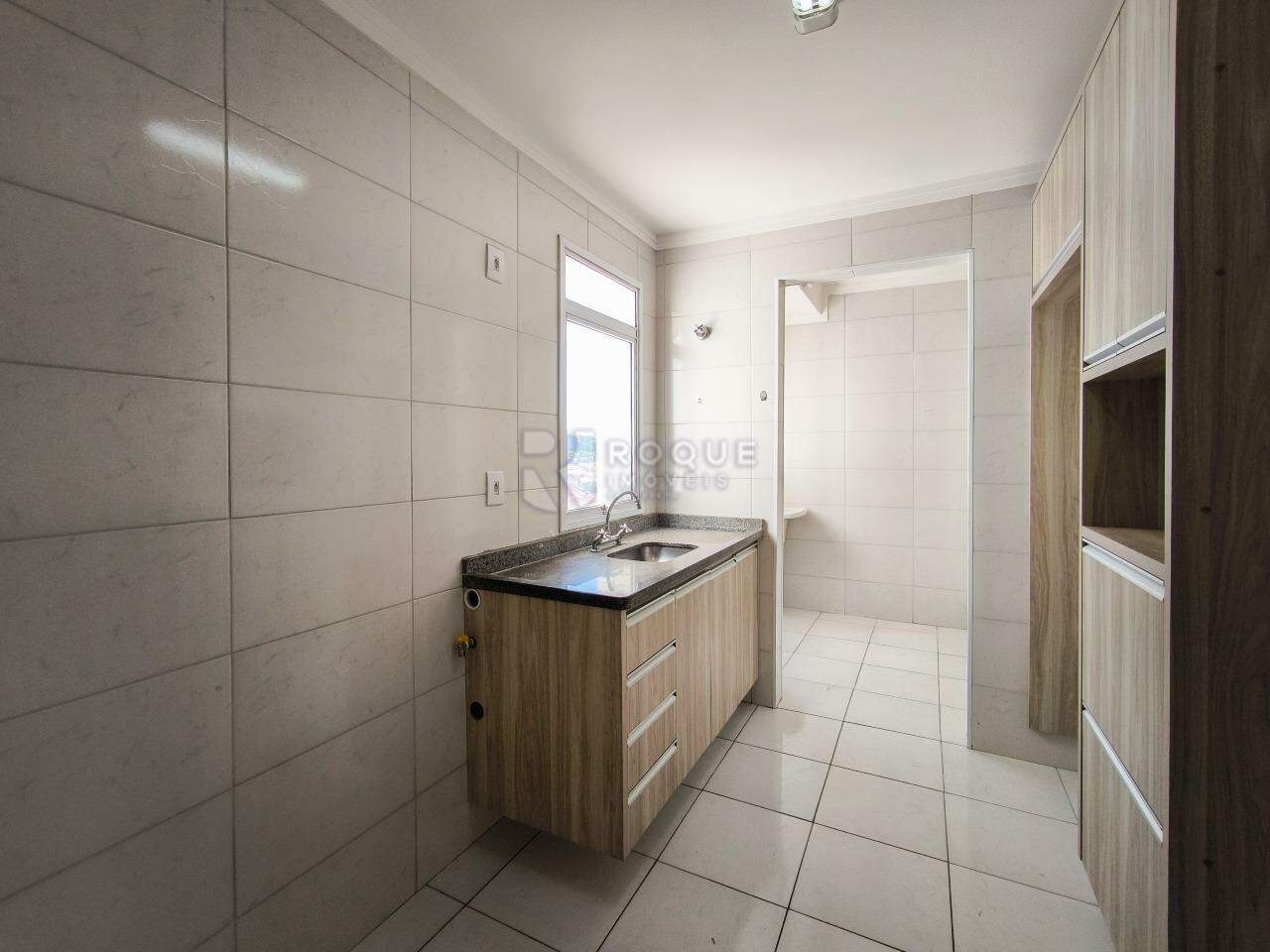 Apartamento à venda no bairro Centro: COZINHA