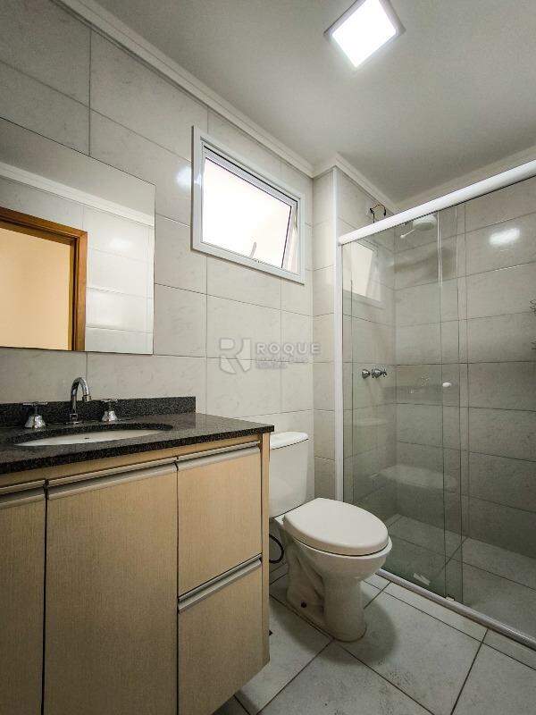 Apartamento à venda no bairro Centro: BANHEIRO SOCIAL