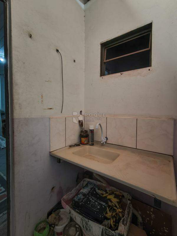 Casa Residencial à venda no bairro Parque Residencial Aeroporto: LAVATÓRIO SALÃO 1 E 2