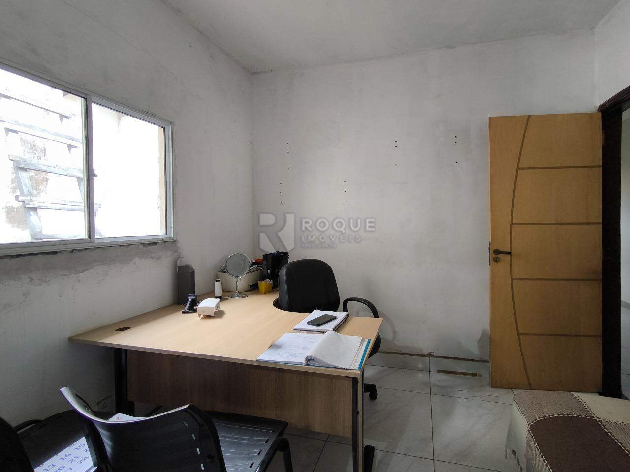 Casa Residencial à venda no bairro Parque Residencial Aeroporto: ESCRITÓRIO