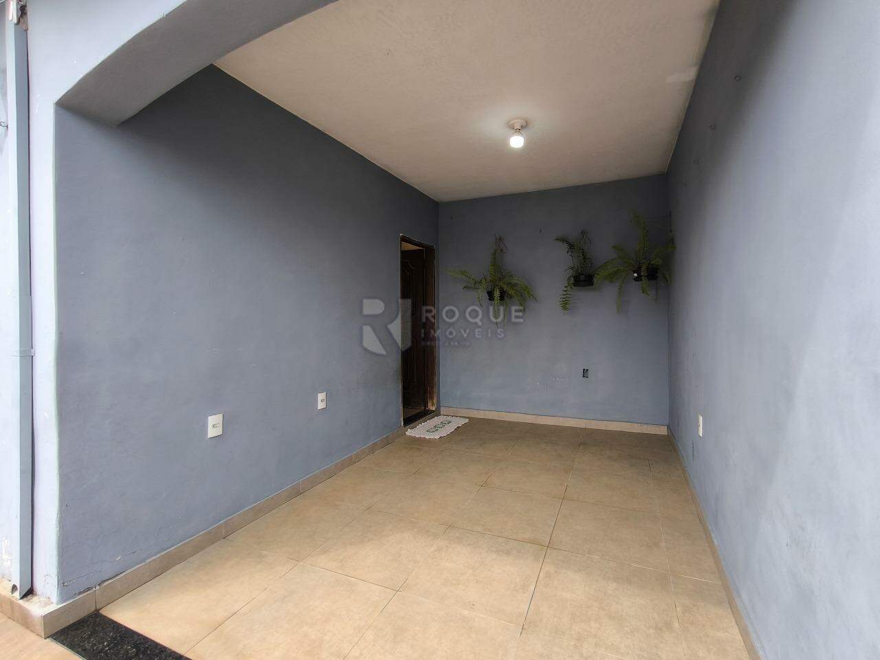 Casa Residencial à venda no bairro Parque Residencial Aeroporto: GARAGEM