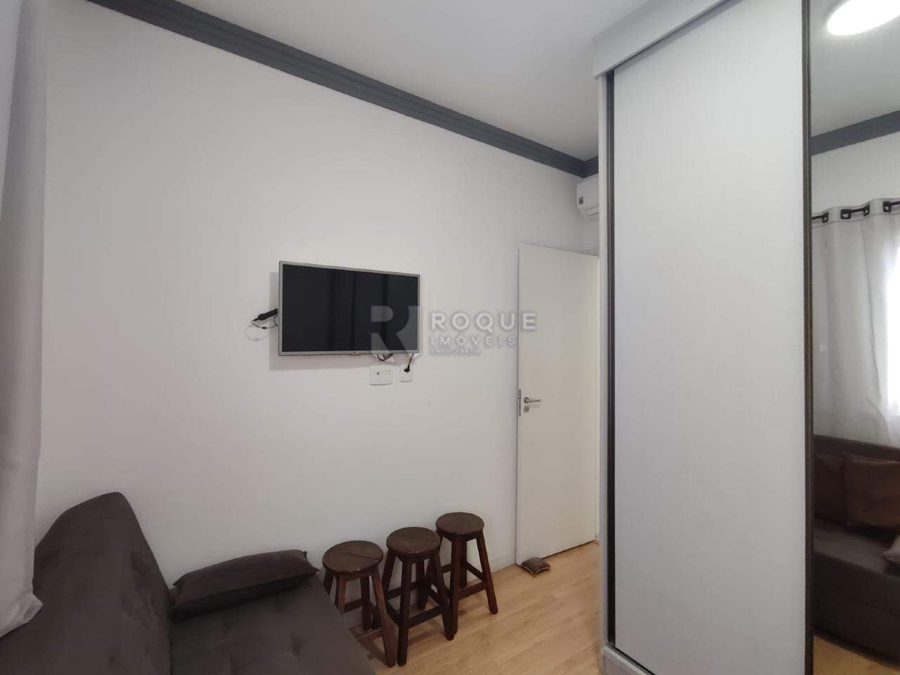 Apartamento à venda no bairro Vila Cristovam: 