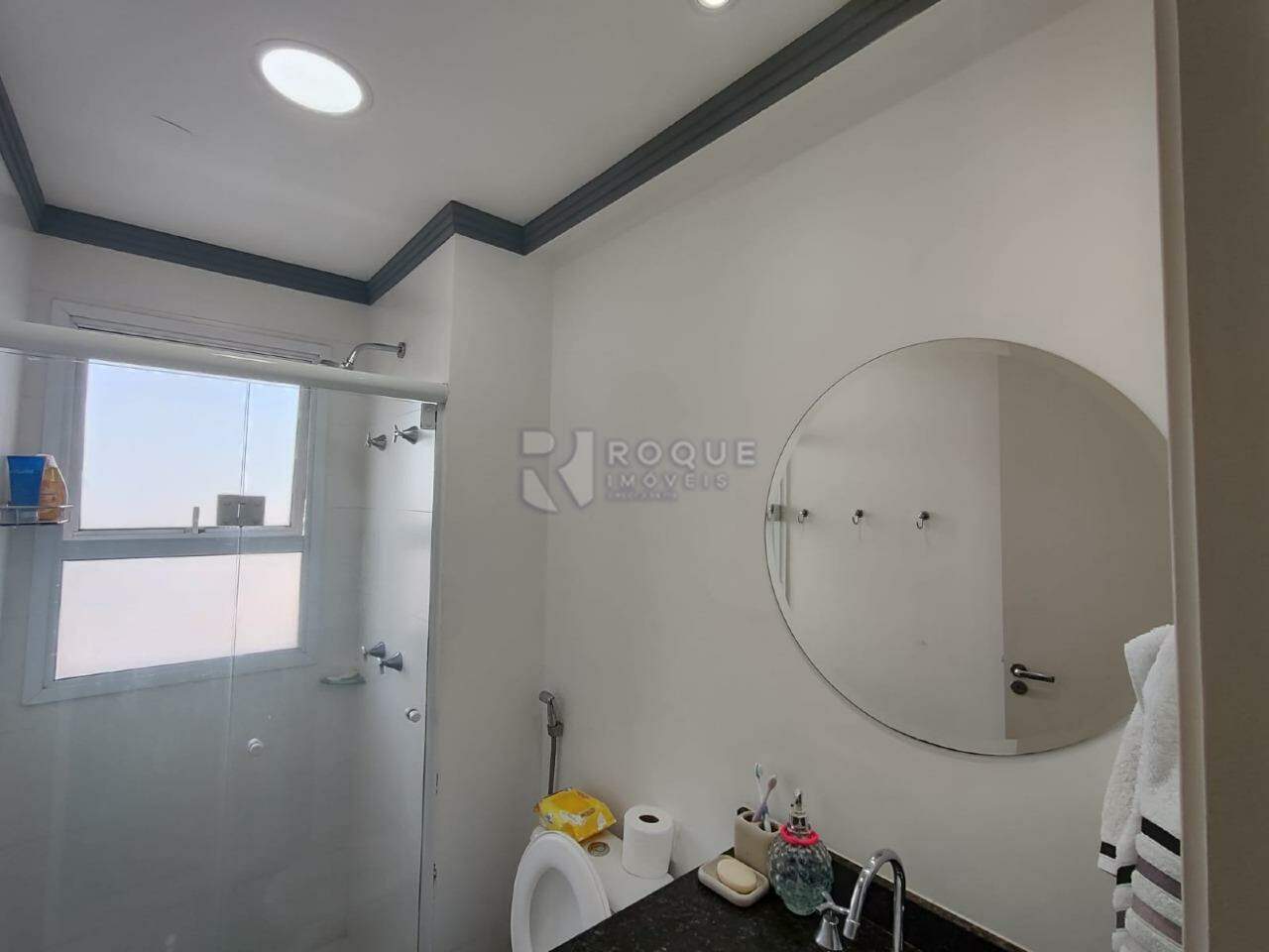 Apartamento à venda no bairro Vila Cristovam: 