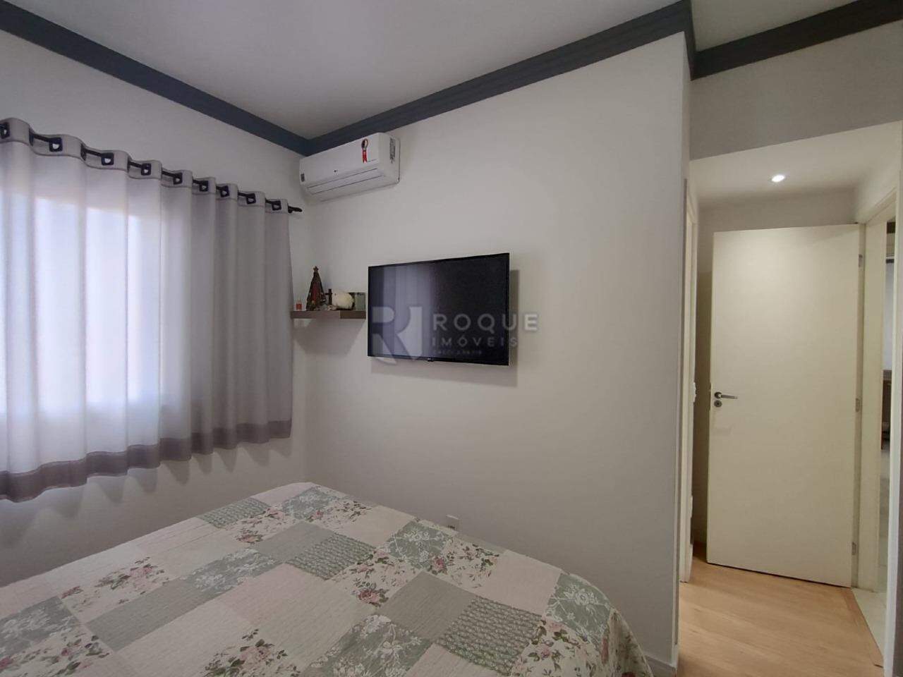 Apartamento à venda no bairro Vila Cristovam: 