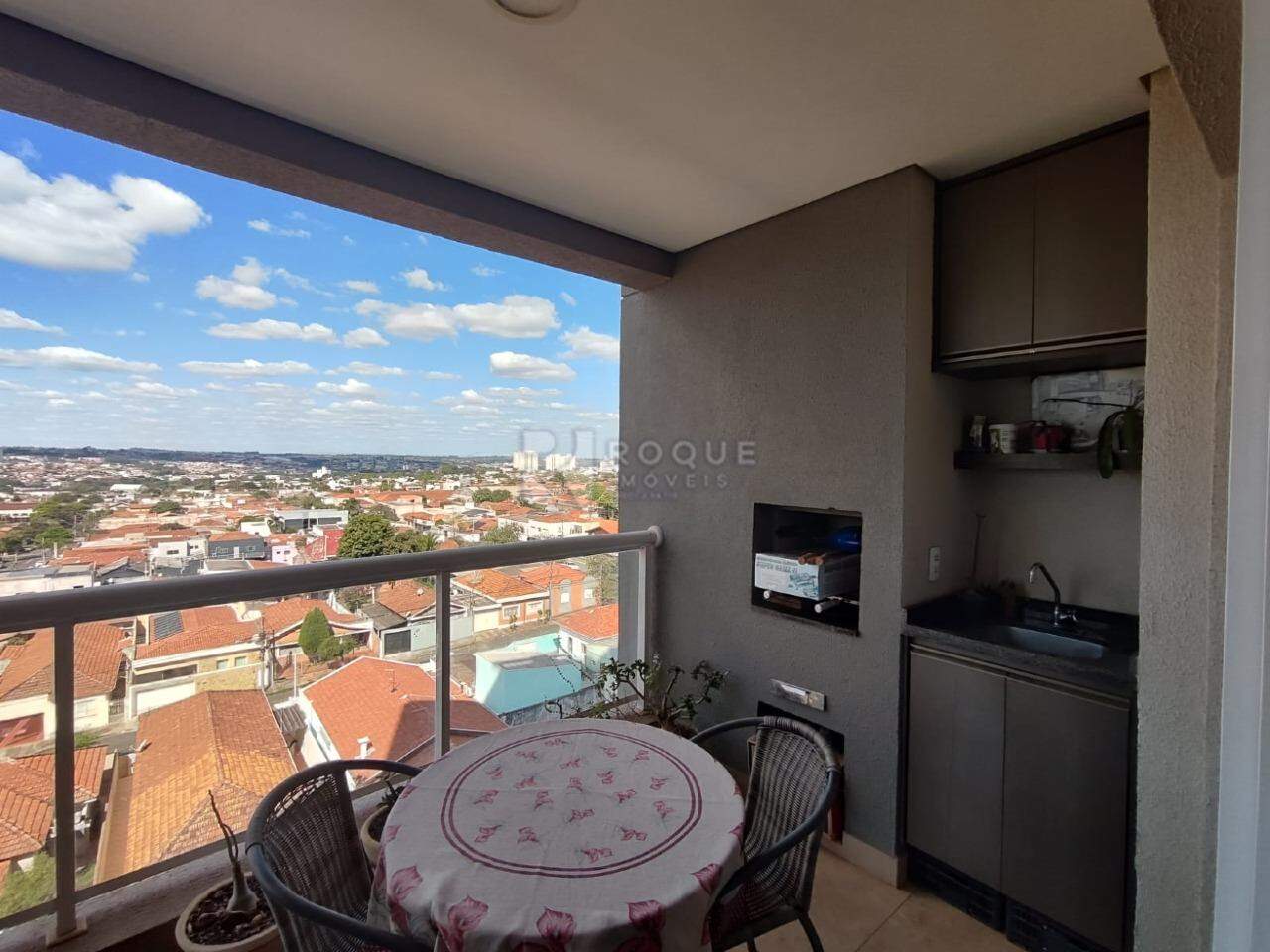 Apartamento à venda no bairro Vila Cristovam: 