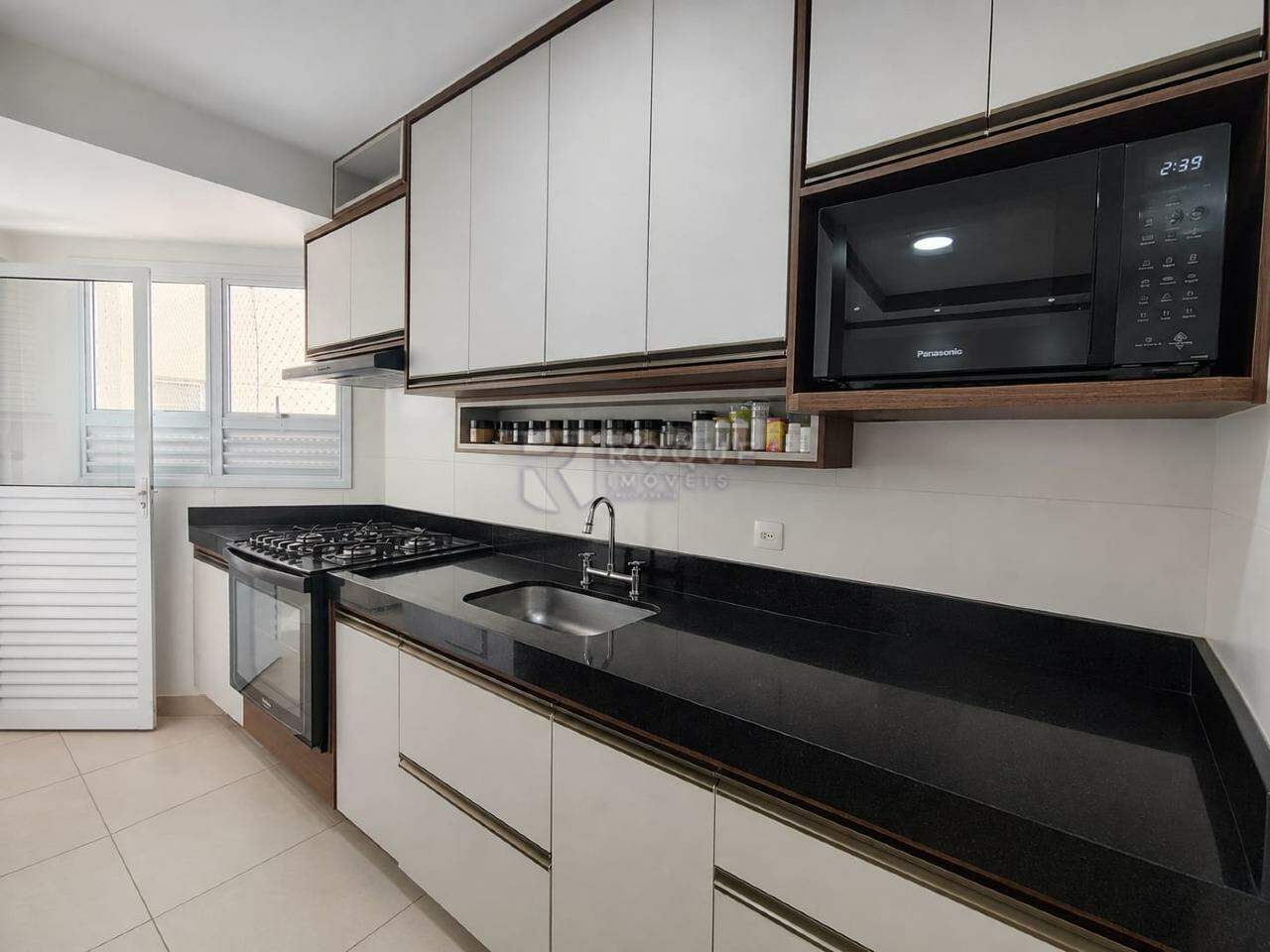 Apartamento à venda no bairro Vila Cristovam: 