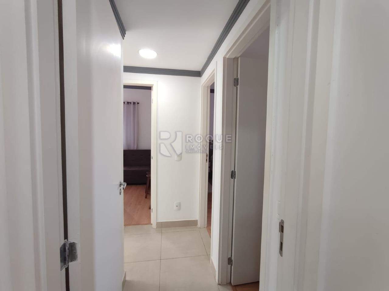 Apartamento à venda no bairro Vila Cristovam: 