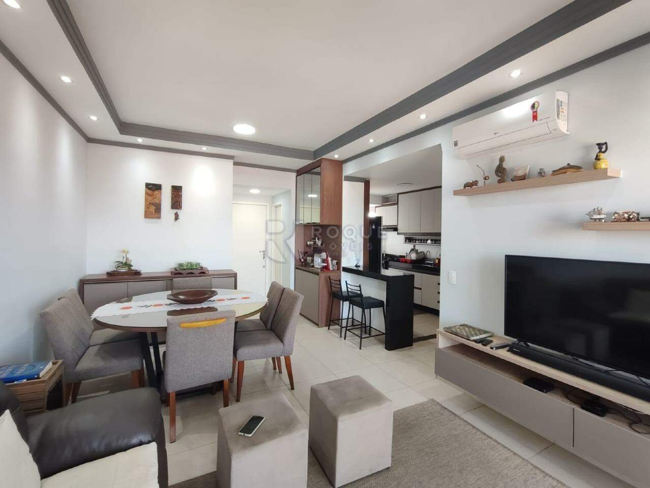 Apartamento à venda no bairro Vila Cristovam: 