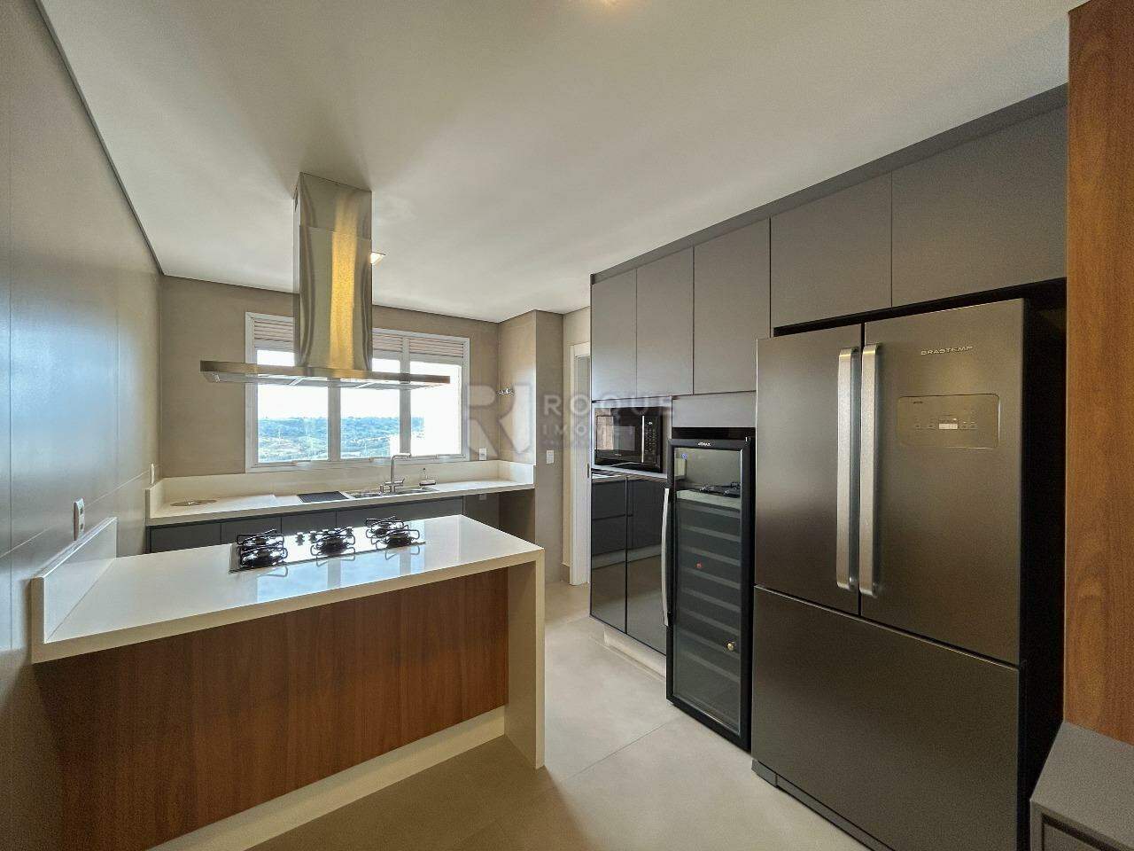 Apartamento para aluguel no bairro Jardim Aquárius: Cozinha