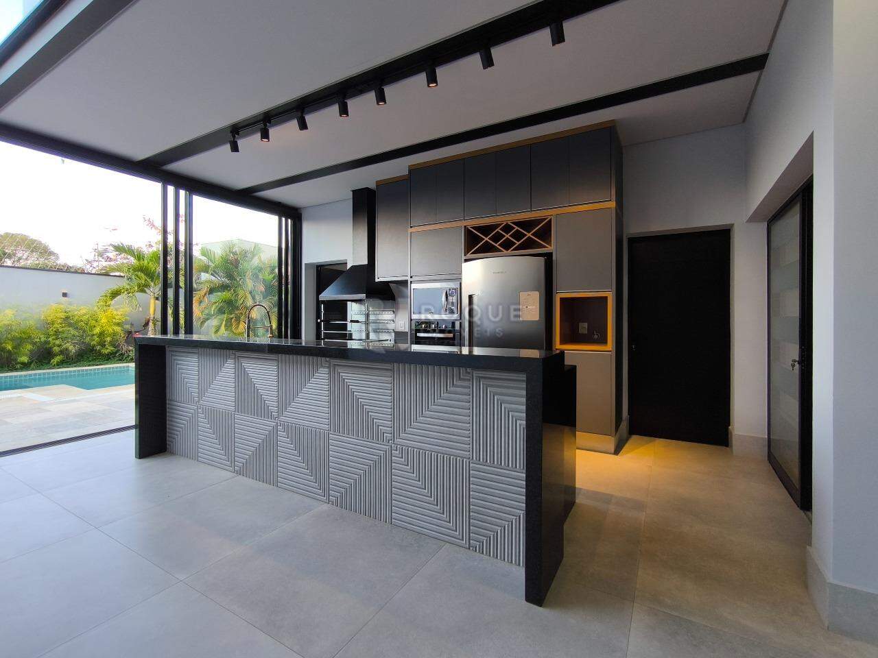 Casa em condomínio à venda no bairro Residencial Margarida de Holstein: COZINHA GOURMET