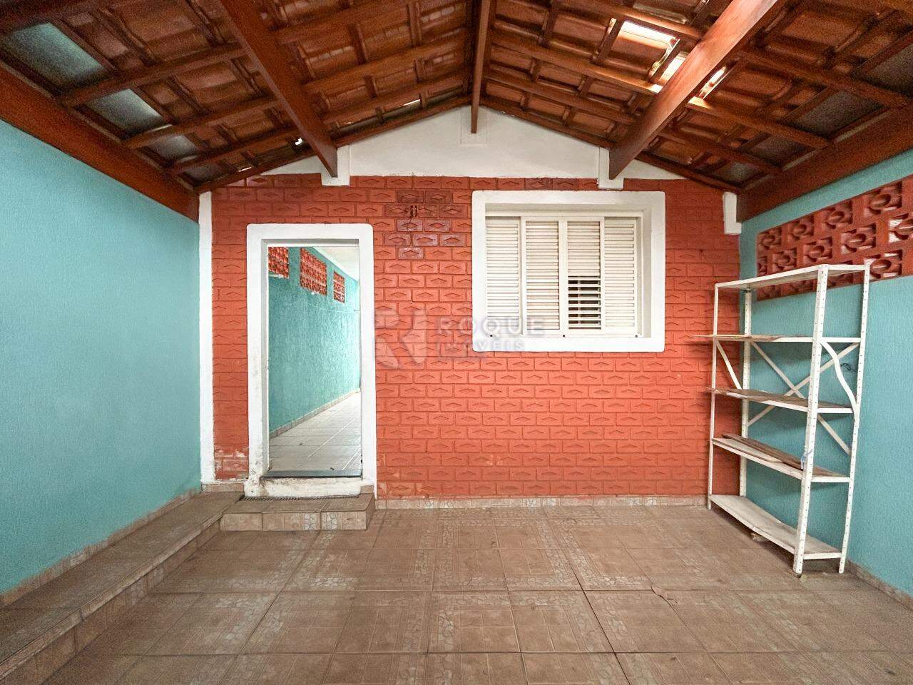 Casa Residencial para aluguel no bairro Jardim Ouro Verde: Garagem 