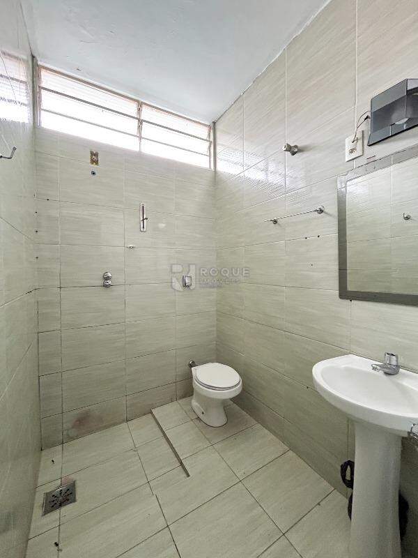 Casa Residencial para aluguel no bairro Jardim Ouro Verde: WC social 