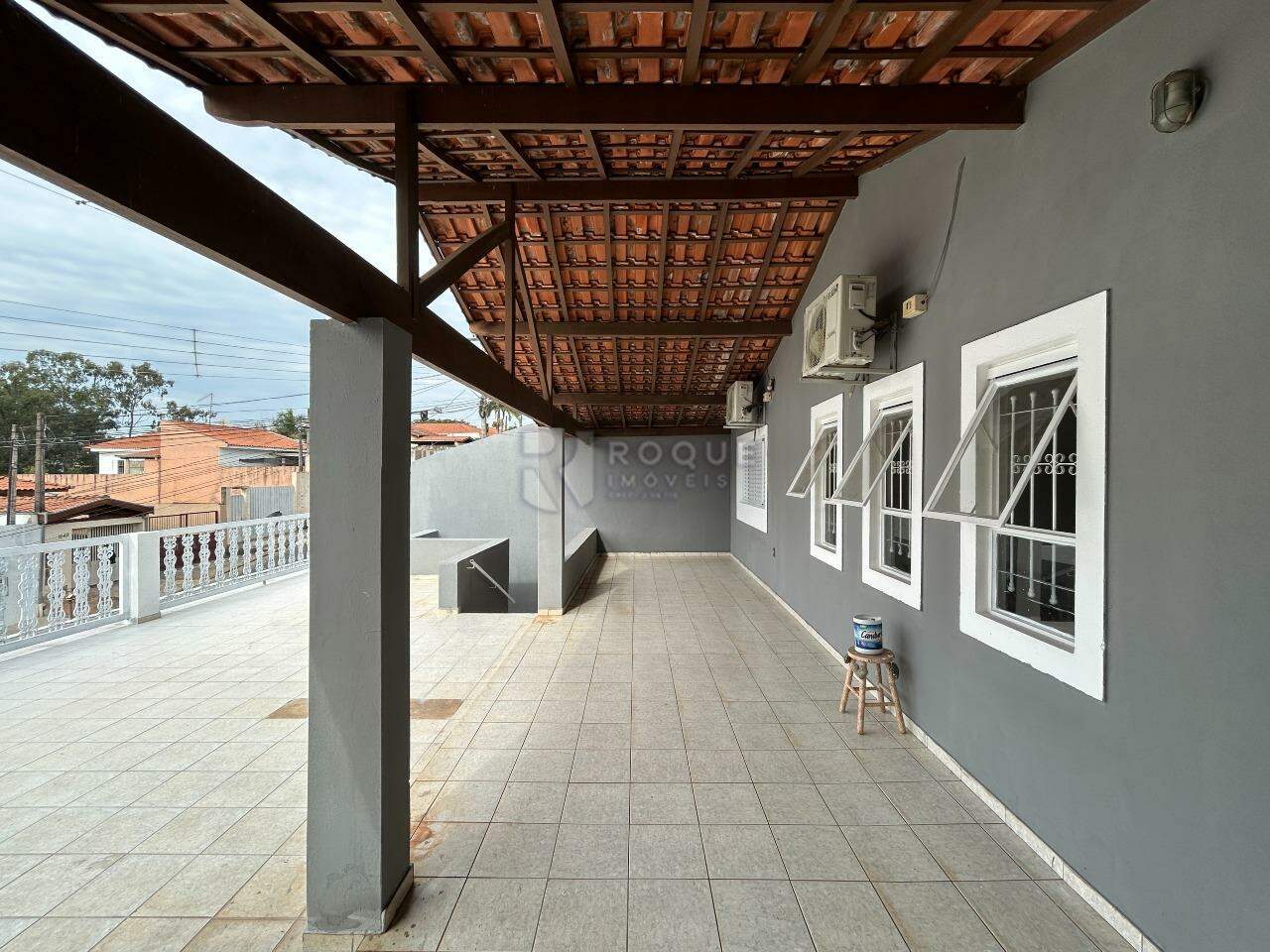 Casa Residencial para aluguel no bairro Vila Queiroz: Rancho / Varanda