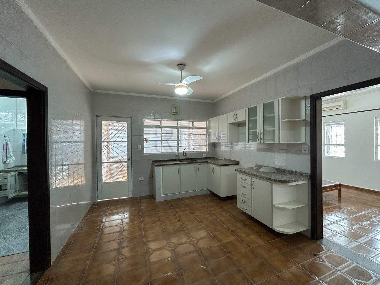 Casa Residencial para aluguel no bairro Vila Queiroz: Cozinha