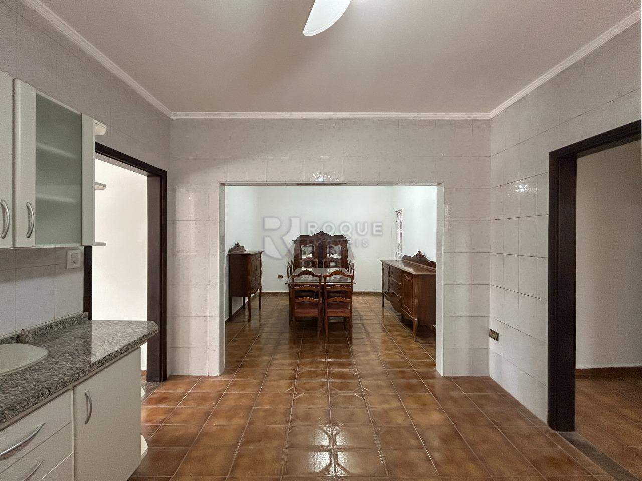 Casa Residencial para aluguel no bairro Vila Queiroz: Copa