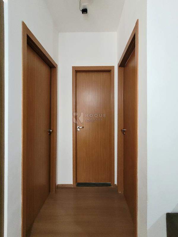 Apartamento à venda no bairro Fazenda Duas Barras: Hall
