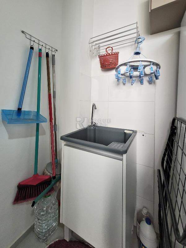 Apartamento à venda no bairro Fazenda Duas Barras: Área de serviço