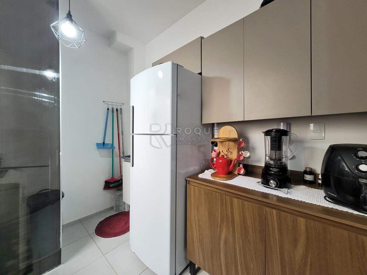 Apartamento à venda no bairro Fazenda Duas Barras: Cozinha