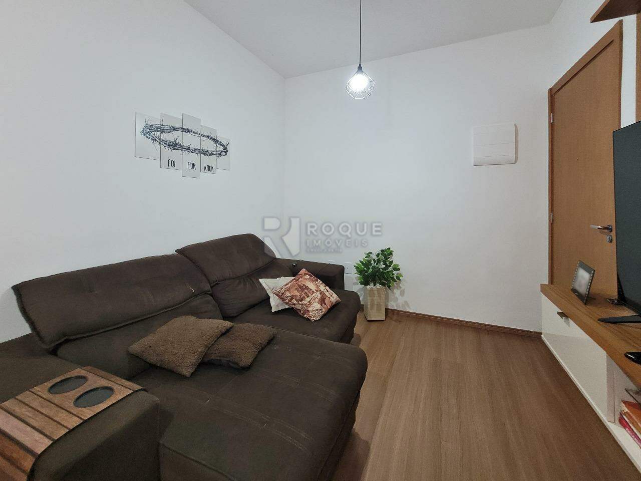 Apartamento à venda no bairro Fazenda Duas Barras: Sala