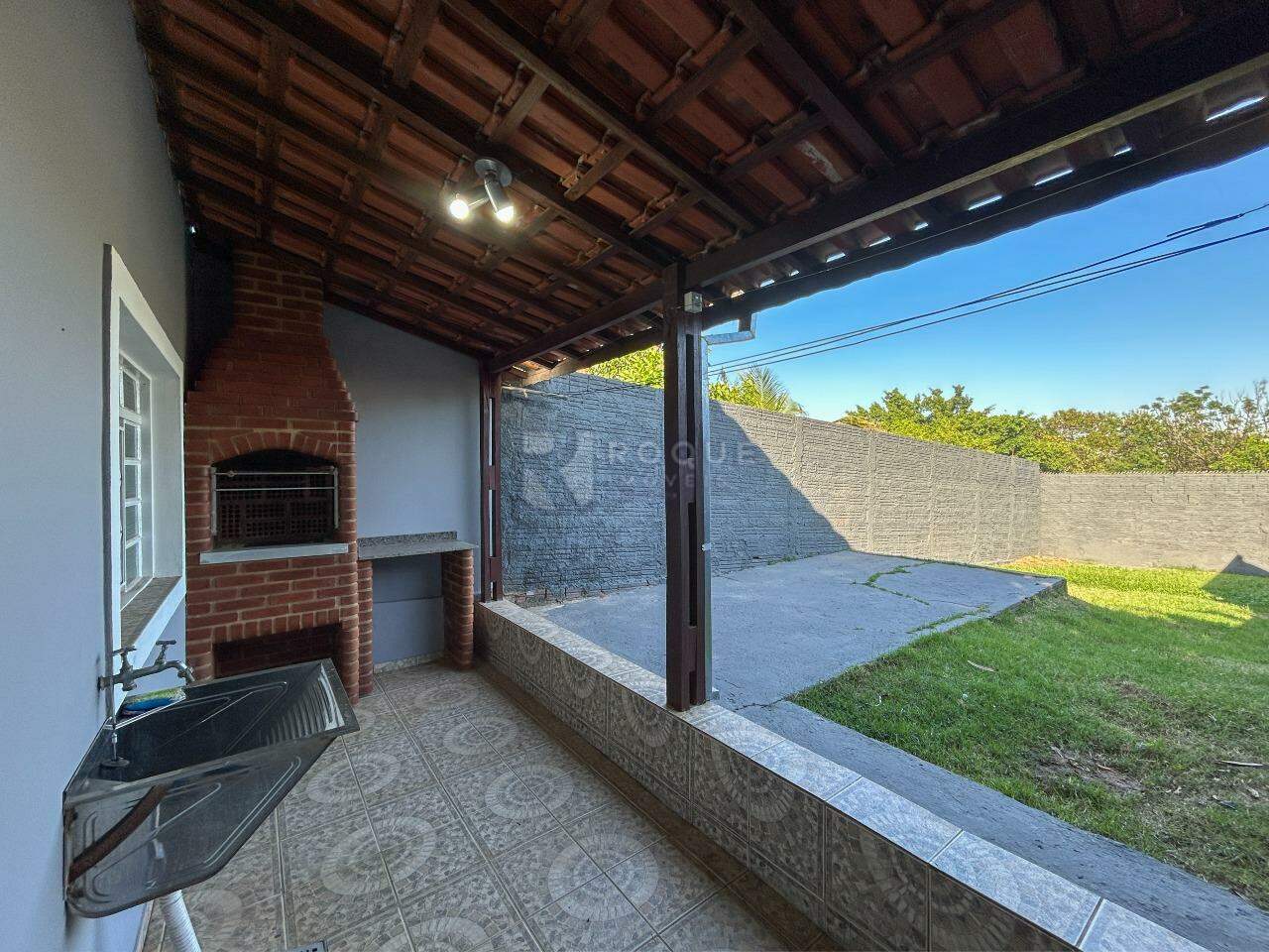 Casa Residencial para aluguel no bairro Parque Hippolyto: Churrasqueira / rancho fundo 