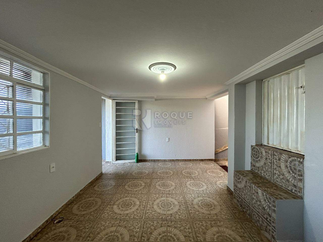 Casa Residencial para aluguel no bairro Parque Hippolyto: Sala Fundo 