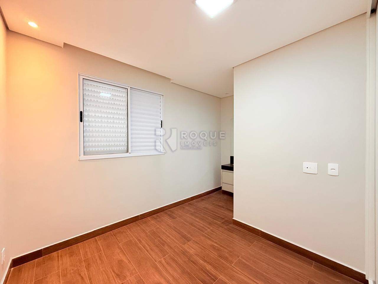 Apartamento para aluguel no bairro Vale das Esmeraldas: Dormitório 01 Suíte