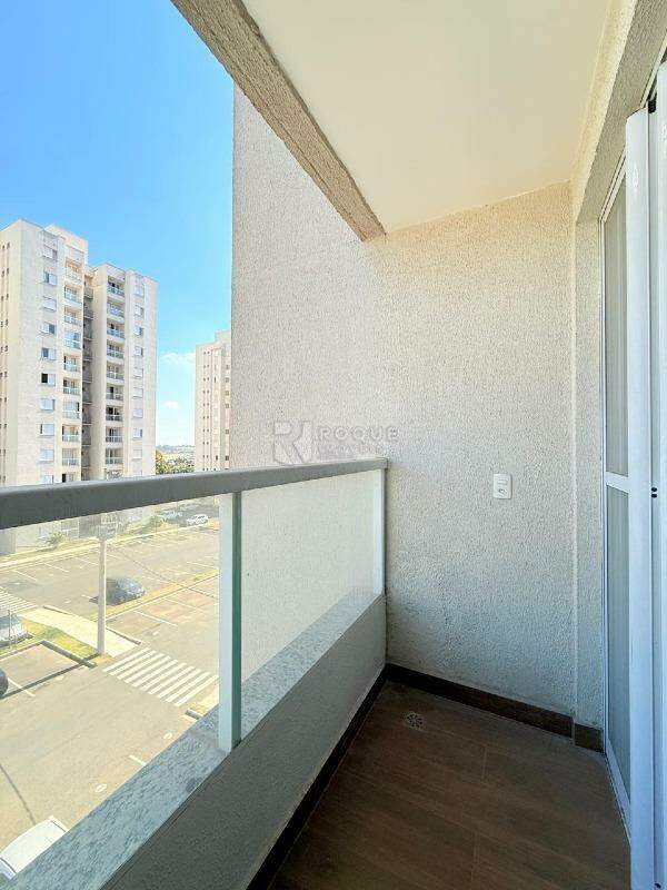 Apartamento para aluguel no bairro Vale das Esmeraldas: Sacada