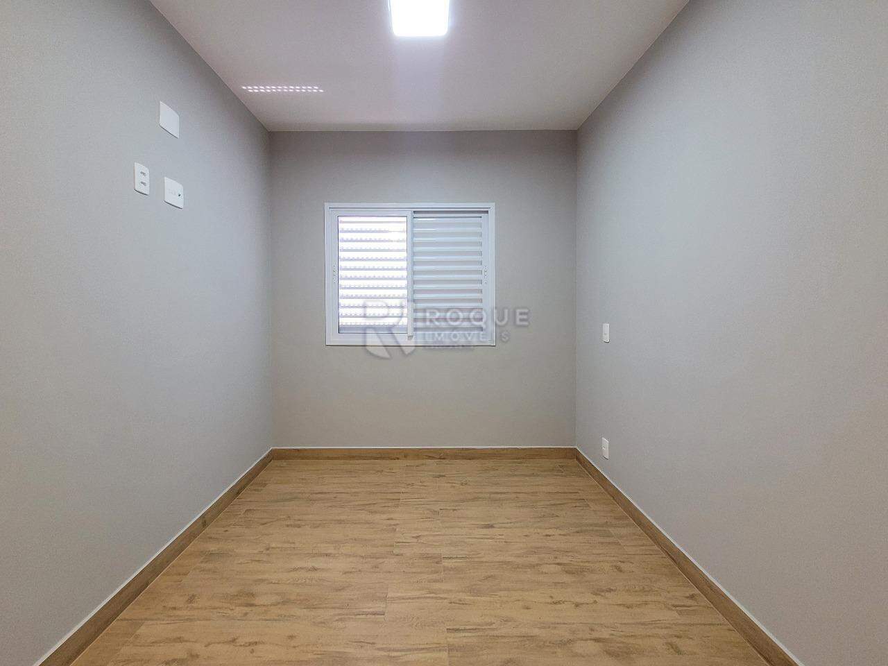 Apartamento à venda no bairro Chácara Boa Vista da Graminha: Suíte