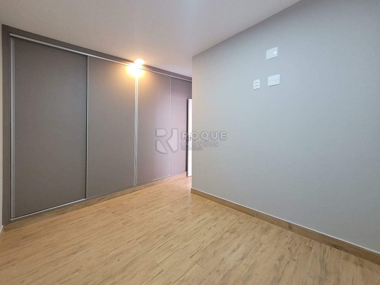 Apartamento à venda no bairro Chácara Boa Vista da Graminha: Suíte