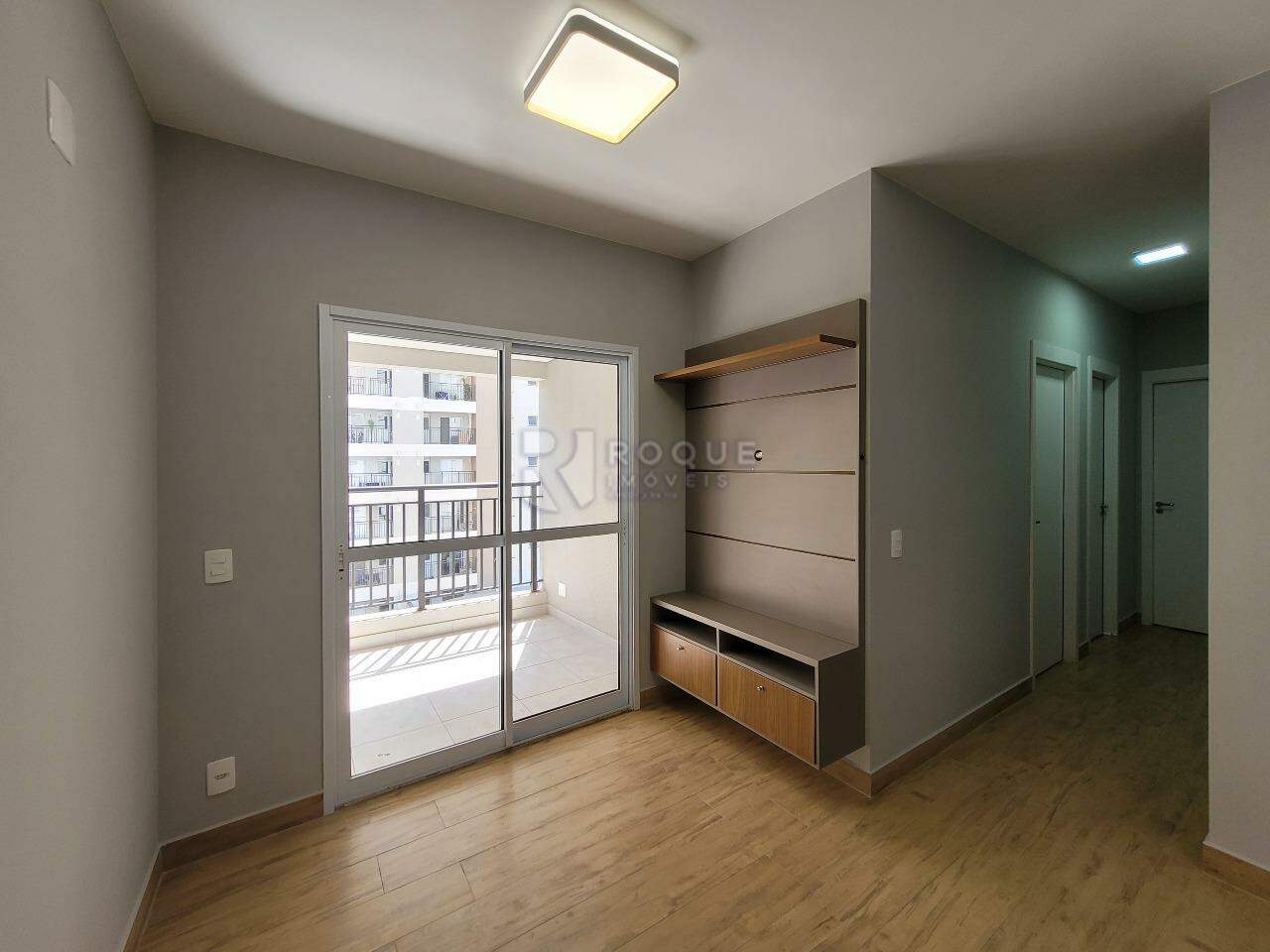Apartamento à venda no bairro Chácara Boa Vista da Graminha: Sala