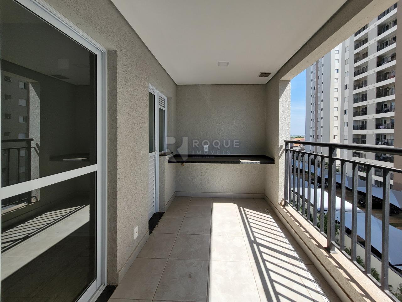 Apartamento à venda no bairro Chácara Boa Vista da Graminha: Sacada