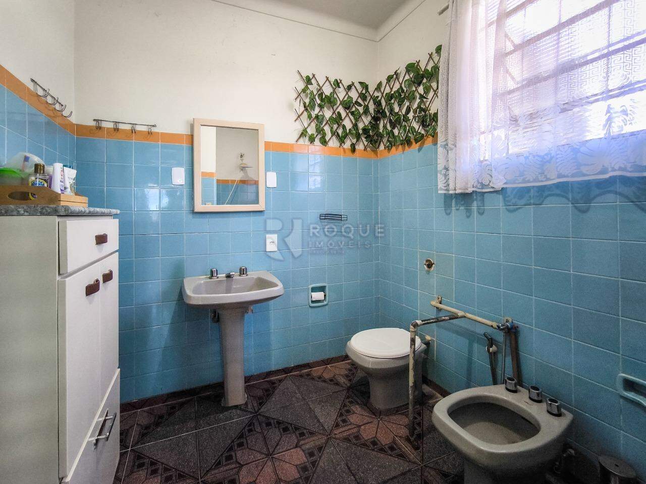 Casa Residencial à venda no bairro Vila Queiroz: BANHEIRO SOCIAL