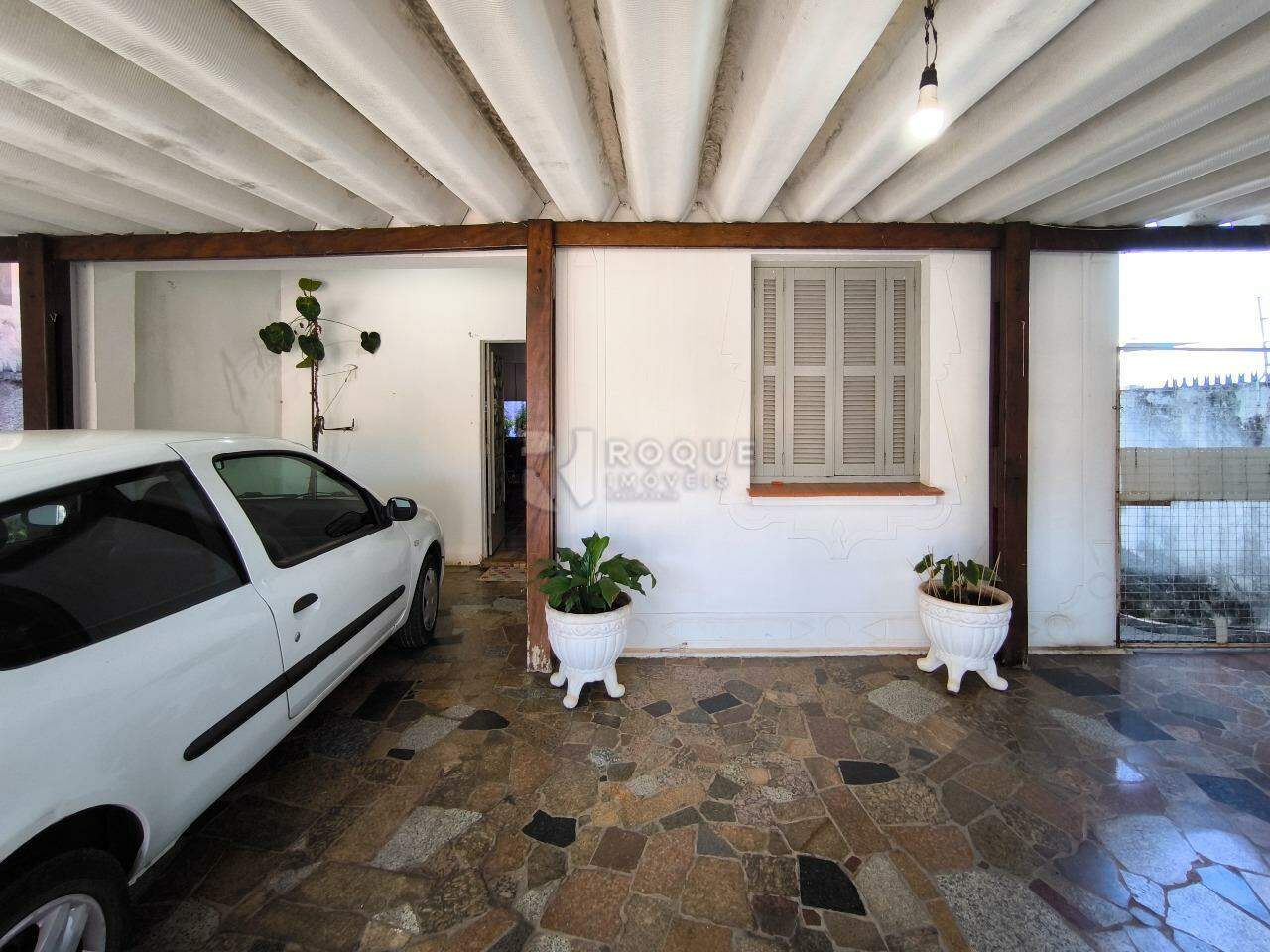 Casa Residencial à venda no bairro Vila Queiroz: FRENTE