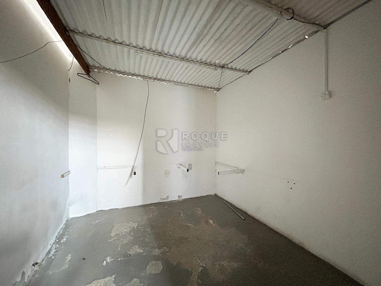 Barracão/Galpão para aluguel no bairro Jardim Nova Suiça: Sala 1