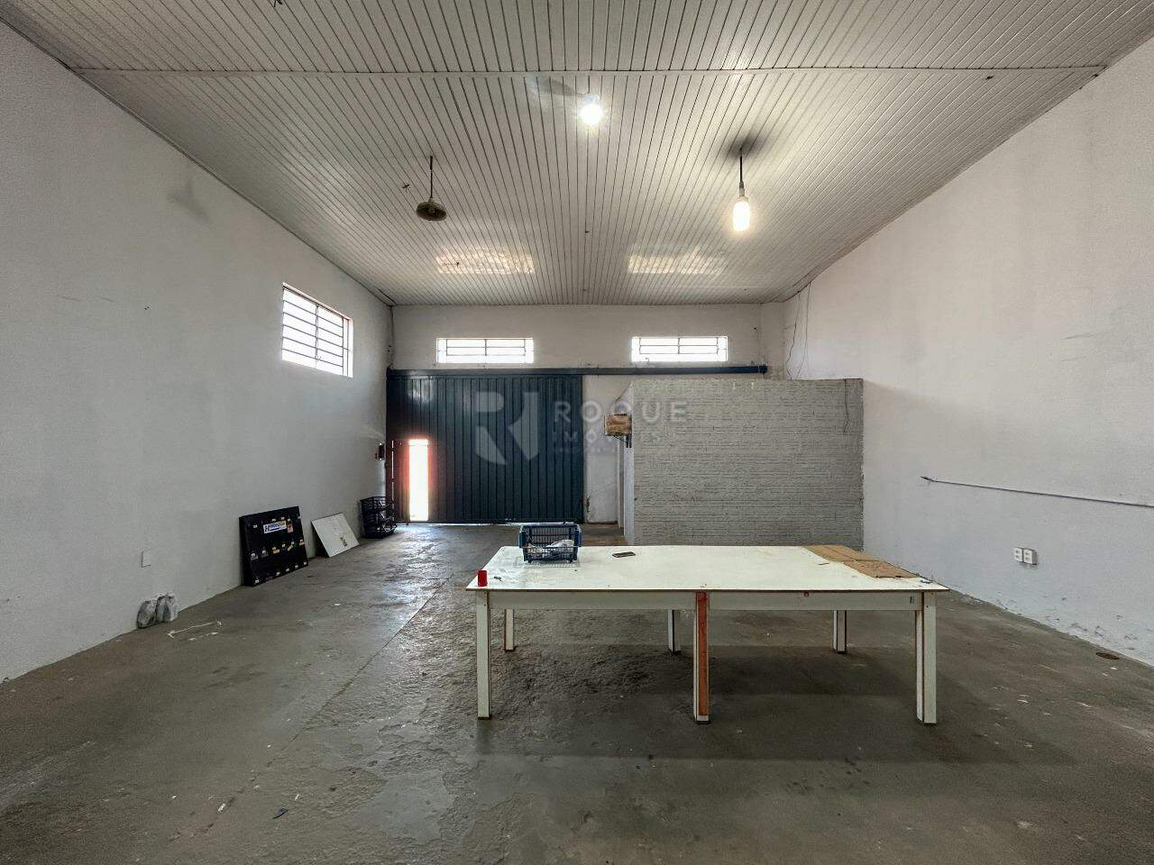 Barracão/Galpão para aluguel no bairro Jardim Nova Suiça: Salão