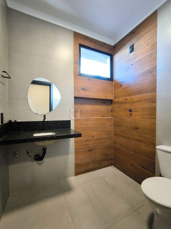 Casa Residencial à venda no bairro Jardim Marajoara: WC SUÍTE