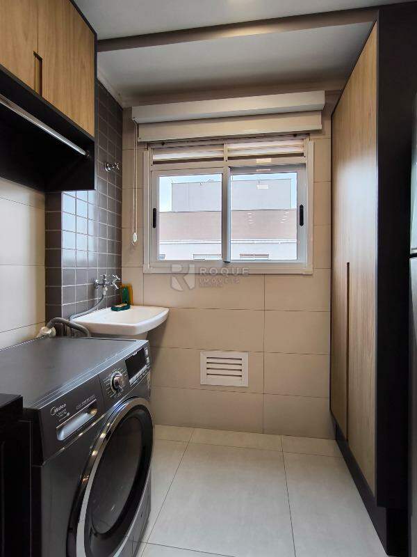 Apartamento à venda no bairro Residencial Rubi: LAVANDERIA