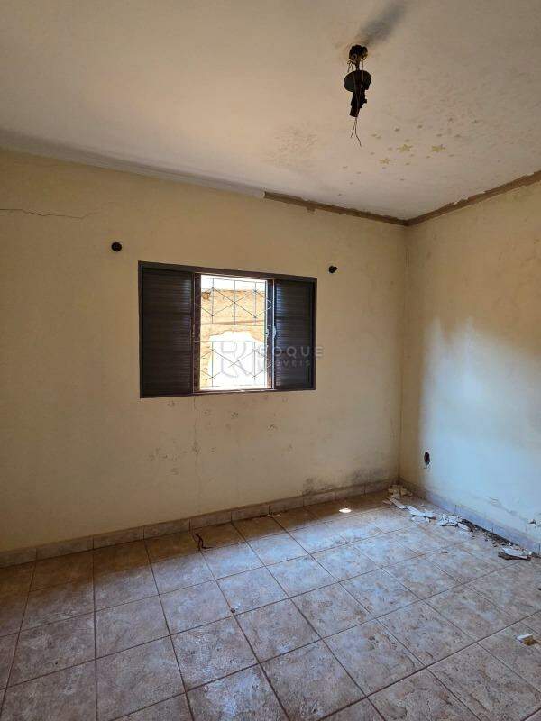 Casa Residencial à venda no bairro Vila Cristovam: Dormitório 1 - Casa 2