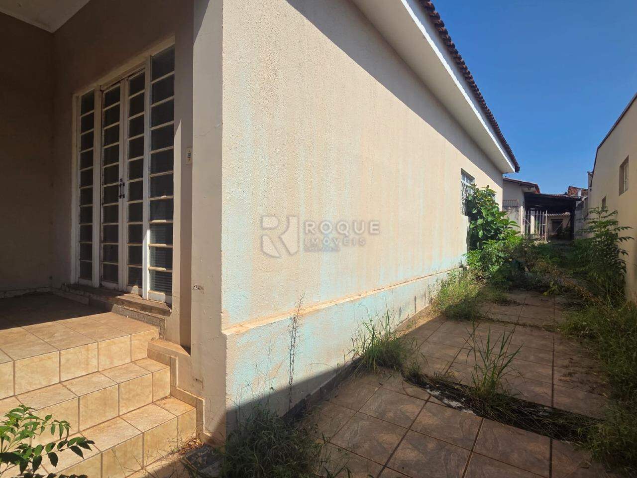 Casa Residencial à venda no bairro Vila Cristovam: Acesso/Garagem
