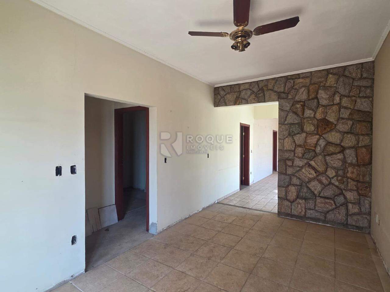 Casa Residencial à venda no bairro Vila Cristovam: Sala - Casa 1