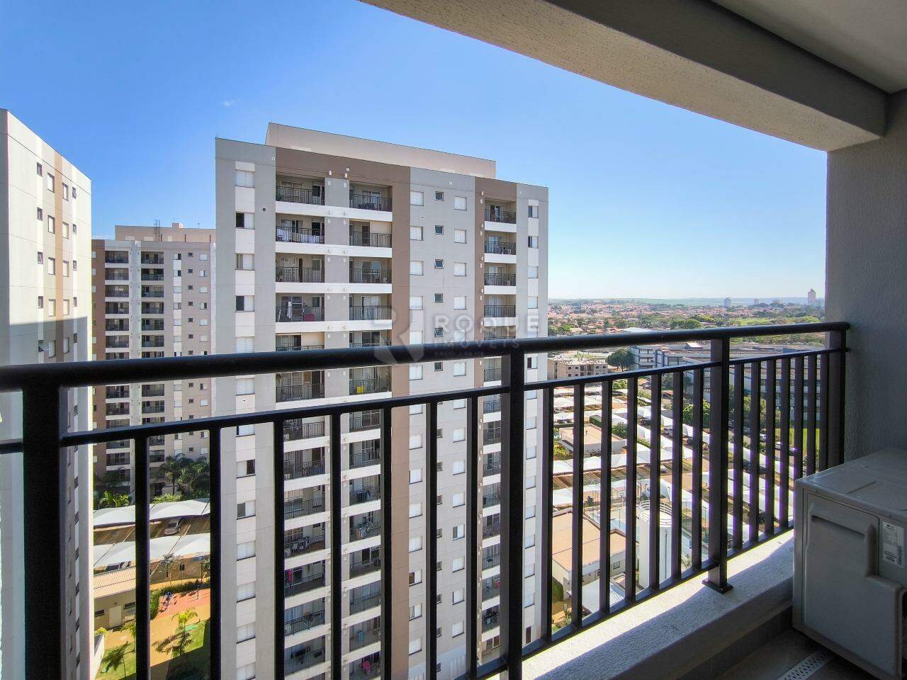 Apartamento à venda no bairro Jardim Santa Adélia: VISTA PARCIAL