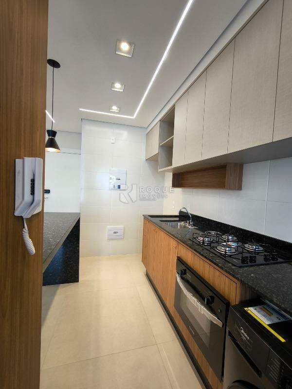 Apartamento à venda no bairro Jardim Santa Adélia: COZINHA