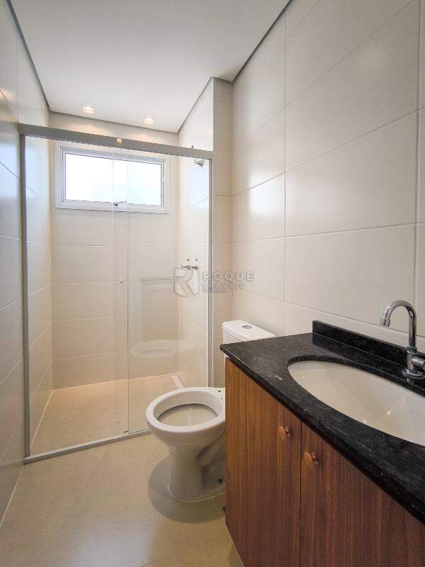 Apartamento à venda no bairro Jardim Santa Adélia: BANHEIRO SOCIAL