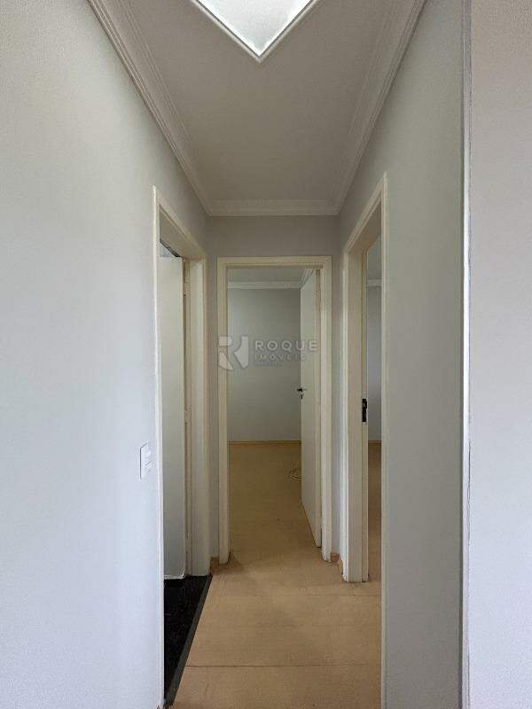Apartamento para aluguel no bairro Jardim Ipiranga: Hall
